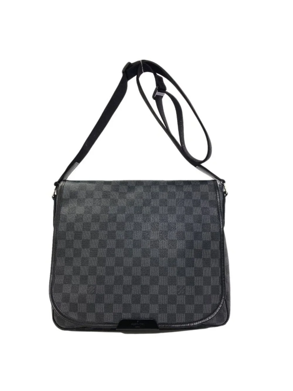Louis Vuitton Daniel MM Shoulder Bag Damier Canvas